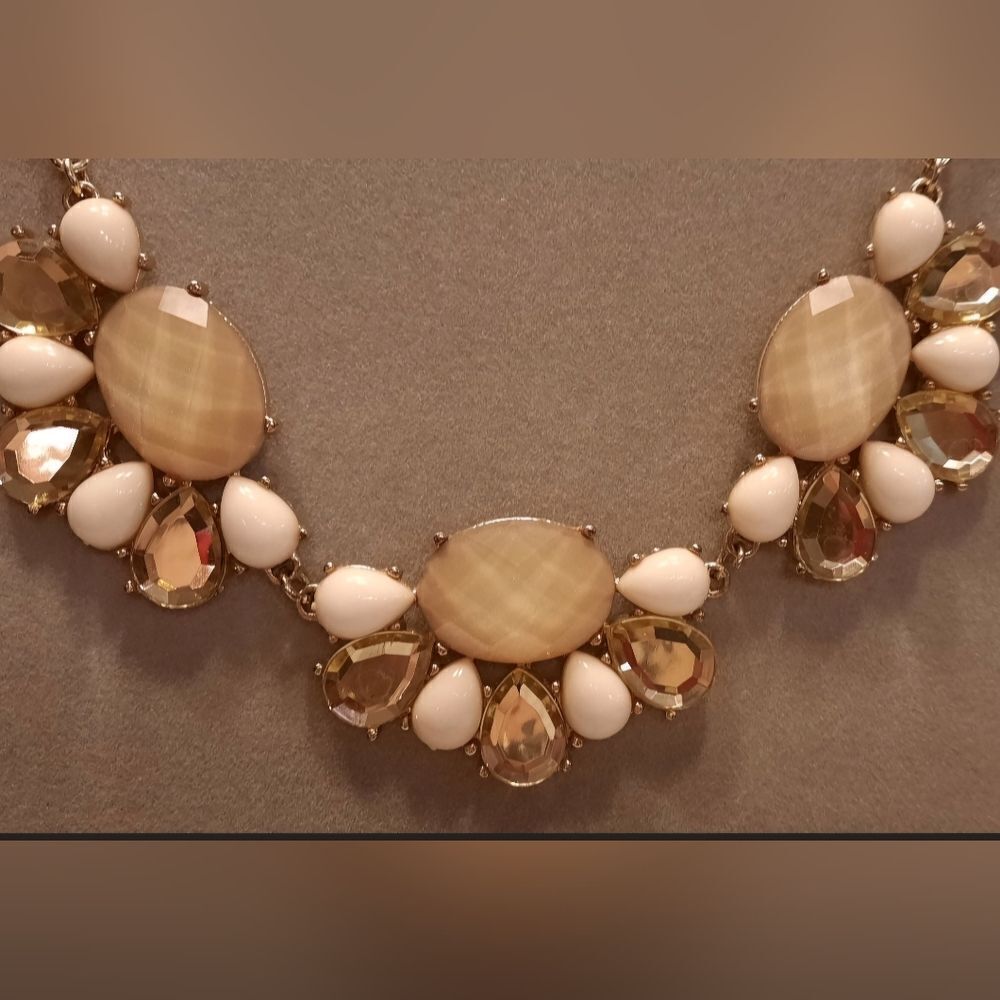 Charming Charlie Necklace Gold Faceted Tear Drop Beige Retro Boho 12"